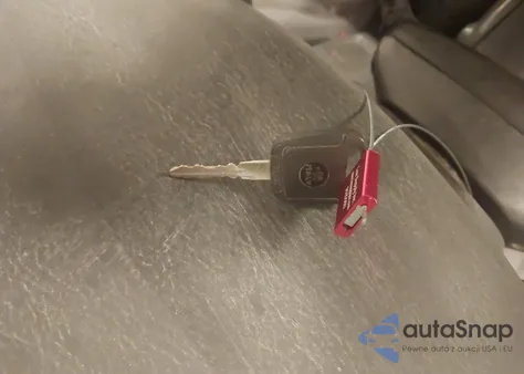 2005 Dodge Grand Caravan Sxt from USA, damaged, VIN 2D4GP44L05R117728